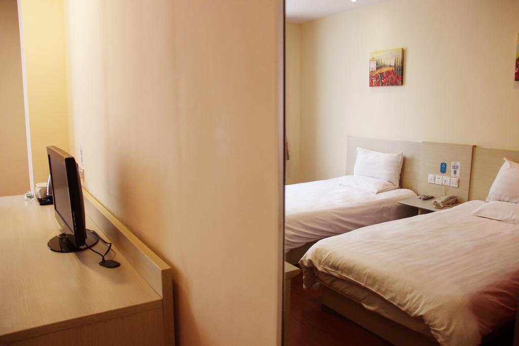 Hanting Express Lanzhou Railway Station Room photo