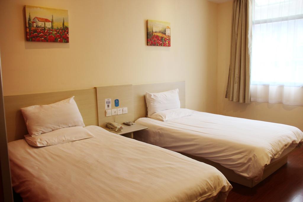 Hanting Express Lanzhou Railway Station Room photo
